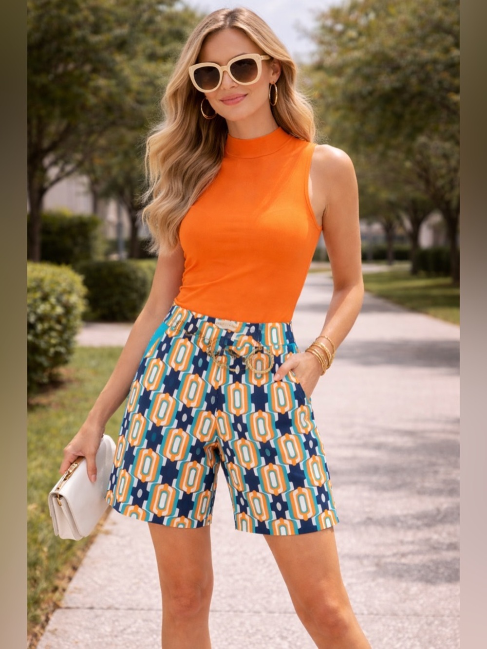 70’s print retro Bermuda shorts, size 0, new with tags